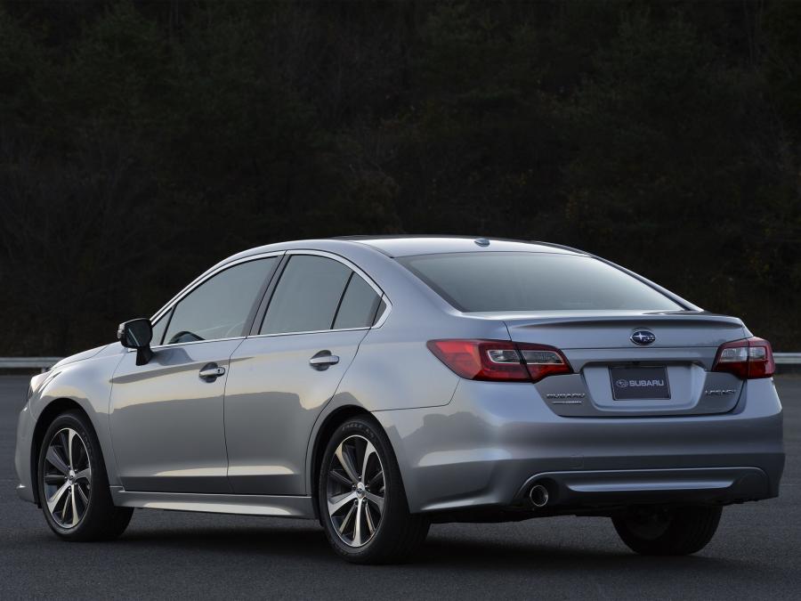  Subaru Legacy 2.5i 2015 года  (фото 12 из 21)